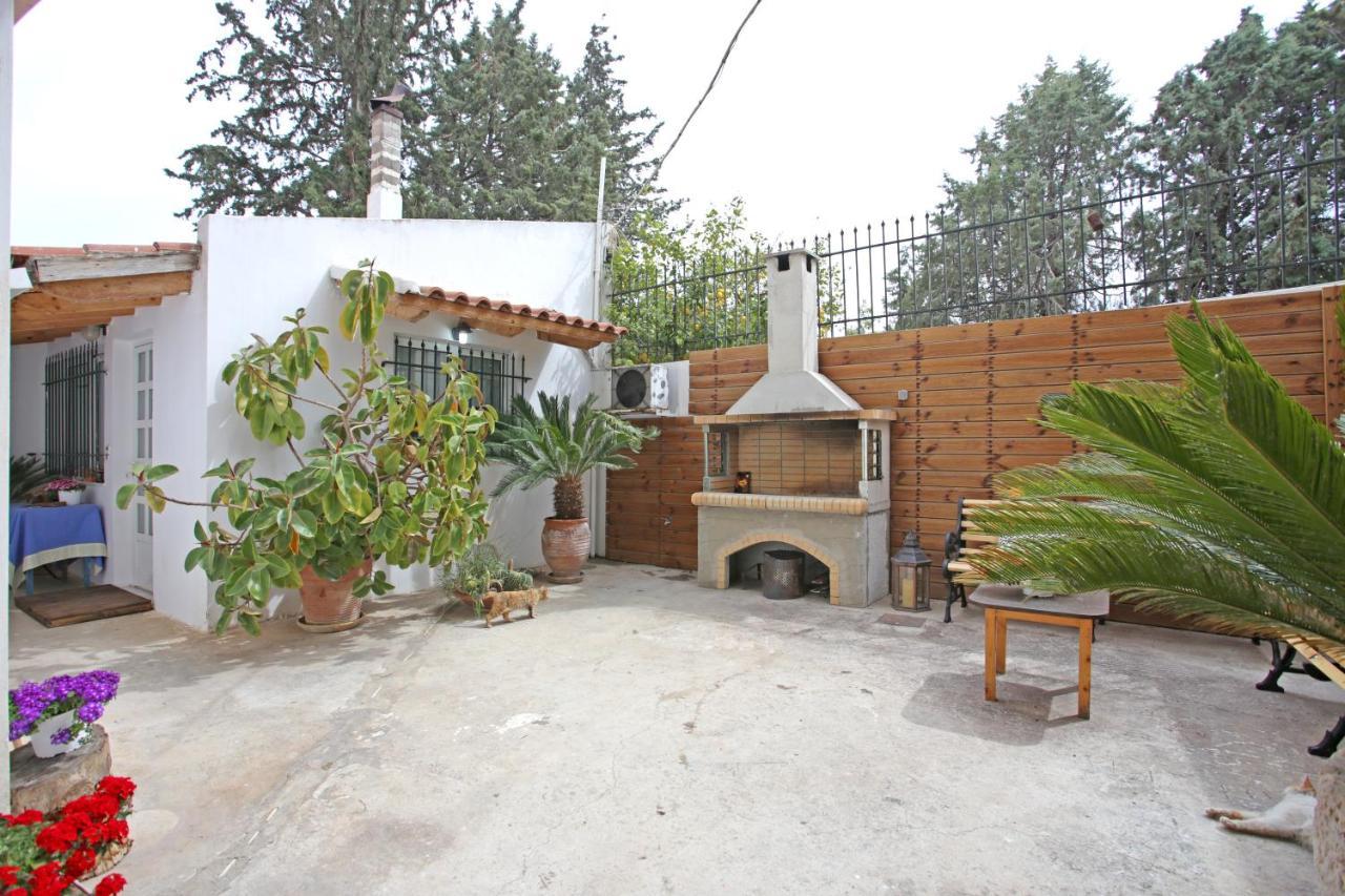 House Near The Athens Airport, Spata. Kültér fotó